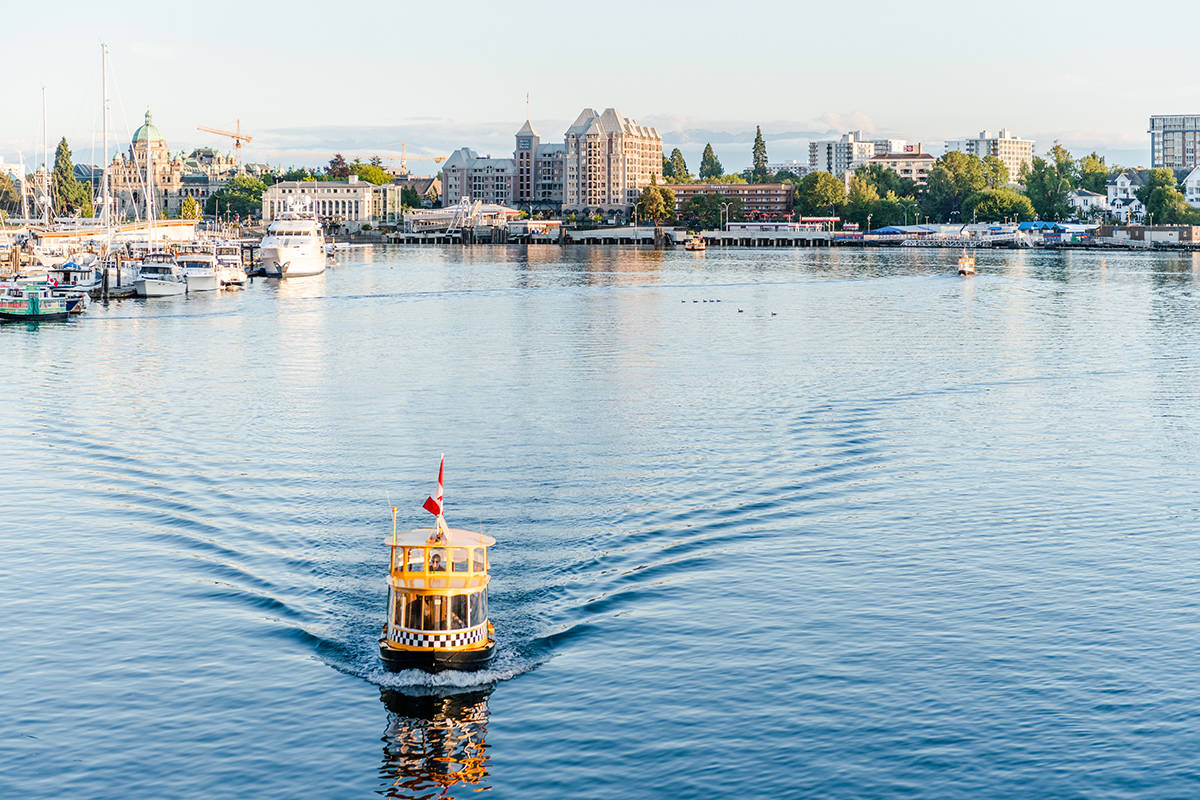 The Pearl Residences waterside suites offers harbour views, allowing you to enjoy some stunning scenery from the comfort of your home.Photography by Dasha Armstrong.