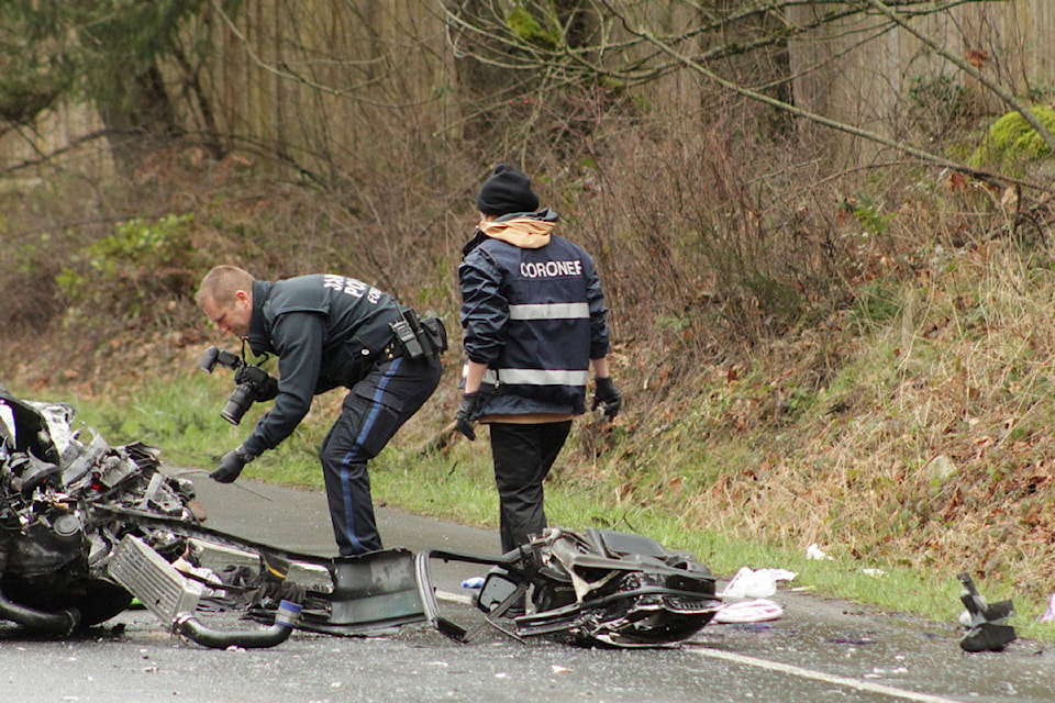 25140856_web1_210204-SNE-FatalWestSaanichCrash-fatalcrashsaanich_3