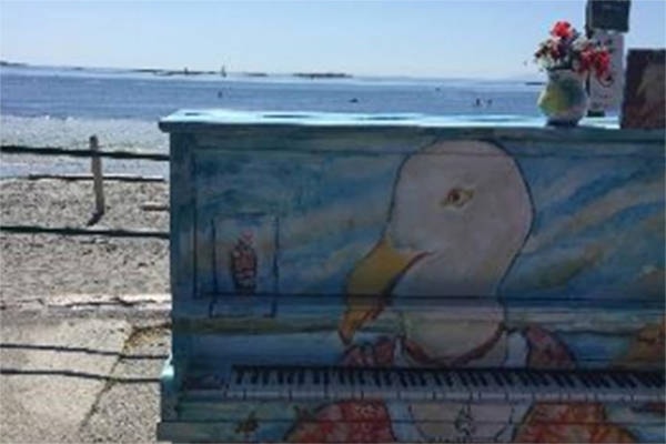 25974996_web1_210728-OBN-PianoProject-OakBay_1