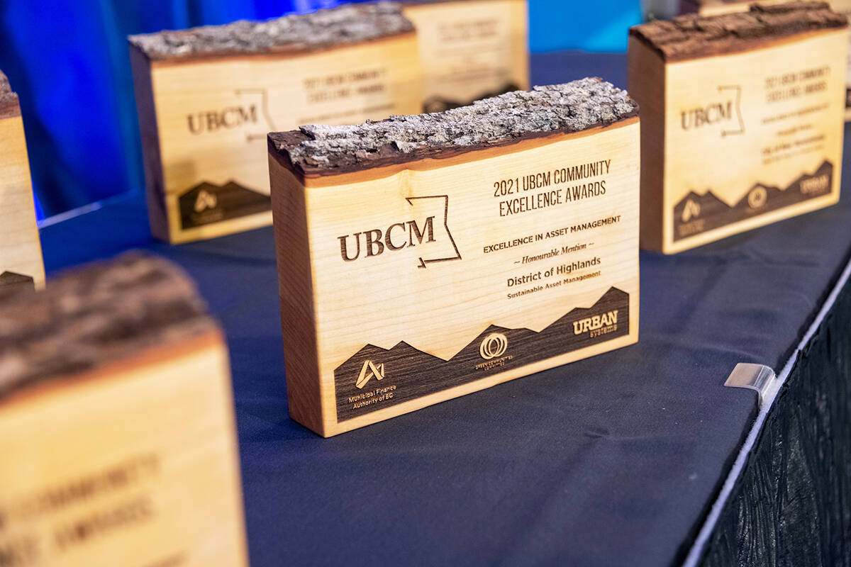 26495695_web1_210915-VNE-UBCM-Excellence-Awards-award_1
