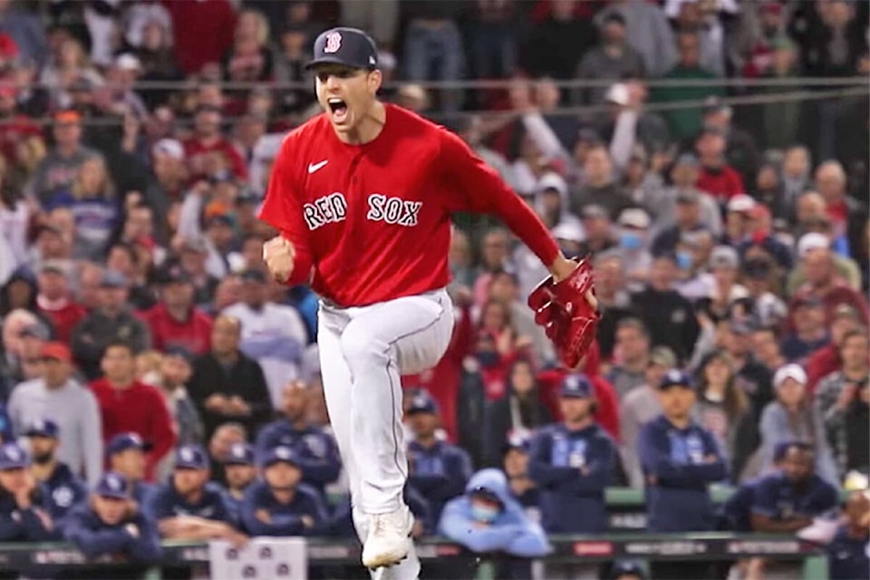 26779804_web1_211010-VNE-PivettaPitchingRedSox-PivettaFistPump_1