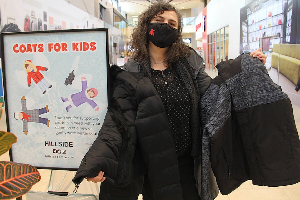 27369926_web1_211201-OBN-CoatsForKids_1