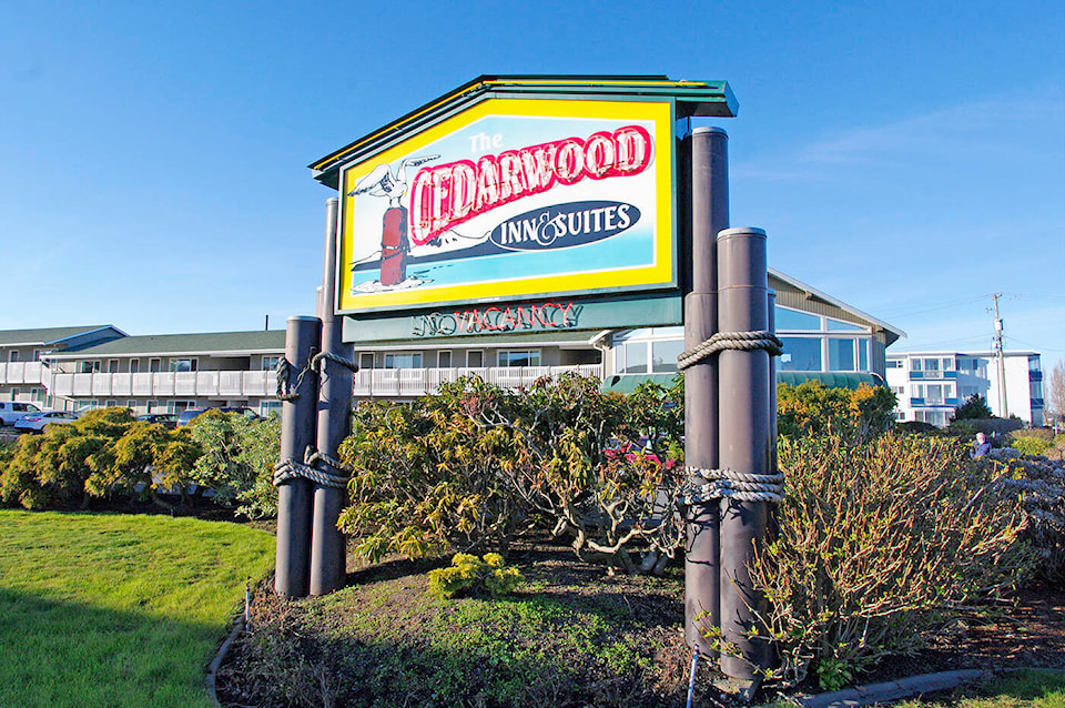 27374561_web1_180309-PNR-cedarwood-inn