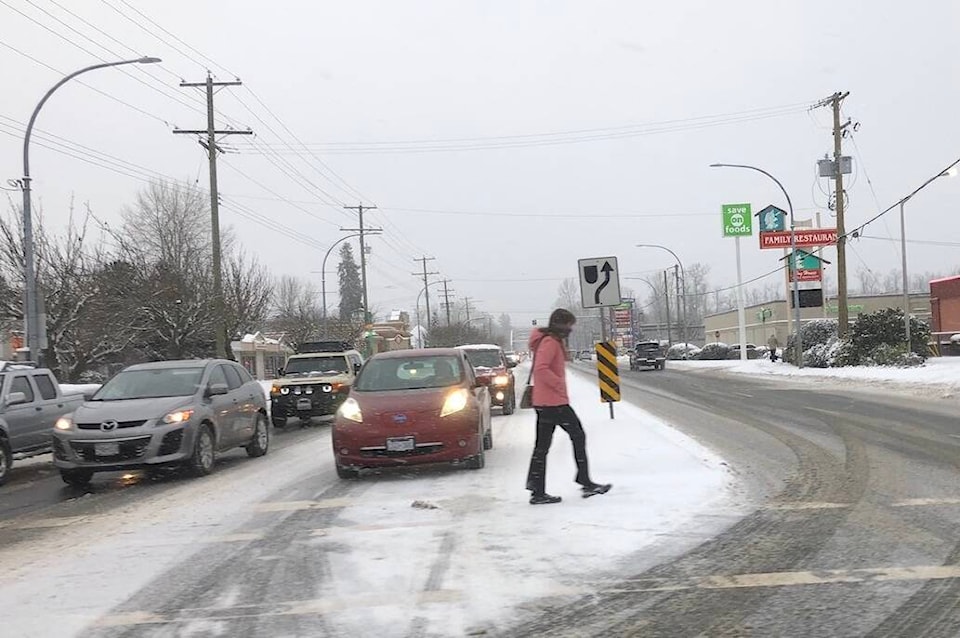 27655543_web1_122821-CCI-Malahat-Weather-record-snow_1