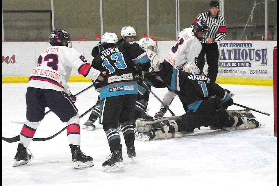 27726582_web1_211110-PQN-Oceanside-Generals-7th-win-GeneralsORD_5