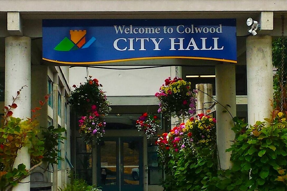 27798402_web1_201214-GNG-ColwoodFDSantaFoodBank-ColwoodSanta_1