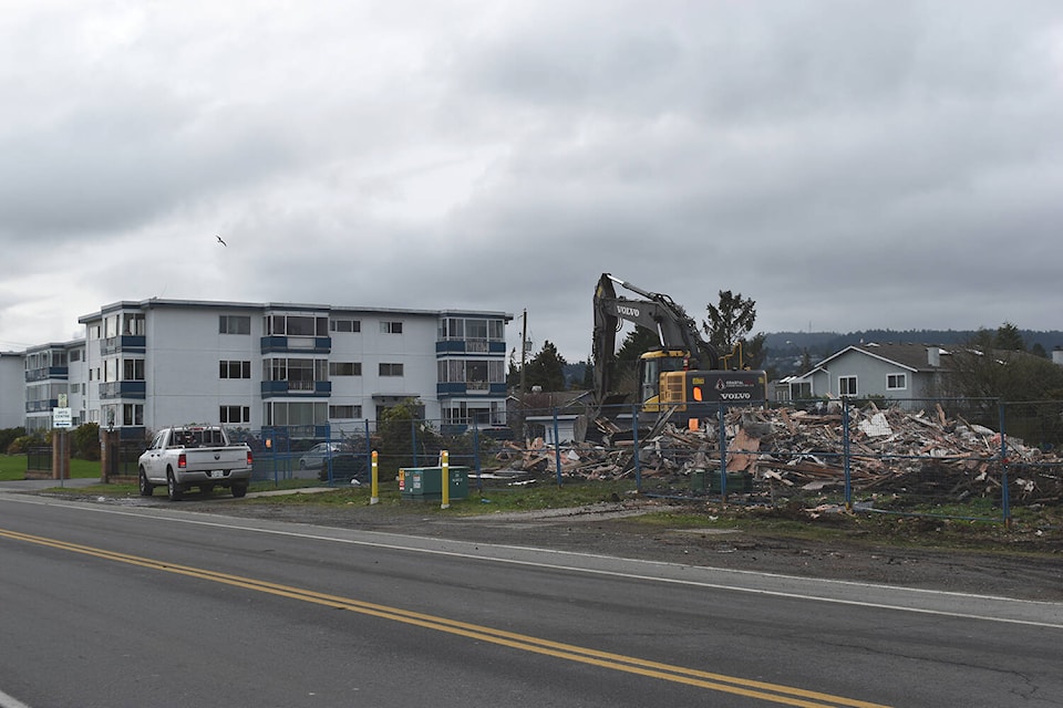 27900143_web1_211221-PNR-TheRiseDemolitionPhotoOnly-_1