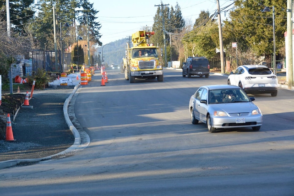 27958878_web1_220203-SNM-Roadwork-PHOTO_1