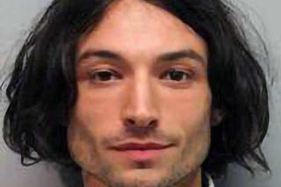 28631721_web1_220329-CPW-US-Ezra-Miller-Arrested-miller_1