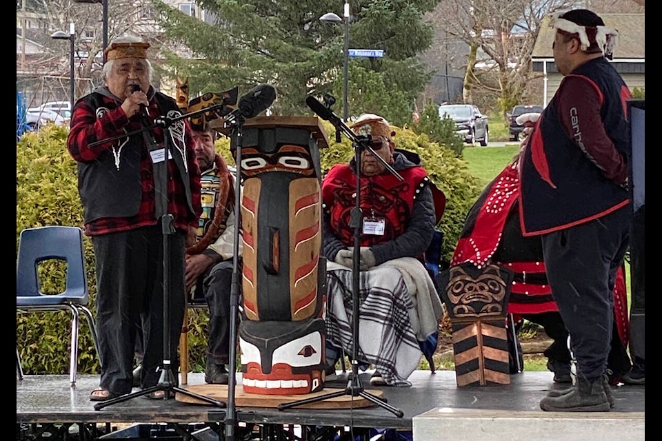 Gwa’sala-‘Nakwaxda’xw’s former elected chief Paddy Walkus speaks to the crowd. (Tyson Whitney - North Island Gazette)