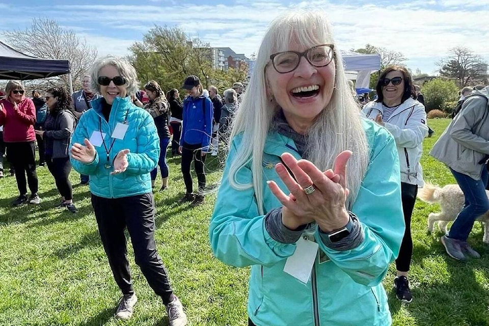 29014029_web1_220504-VNE-HikeForHospice-photo_1