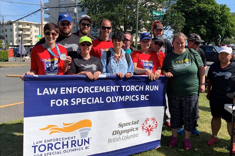 29294433_web1_225031-OBN-TorchRun_1