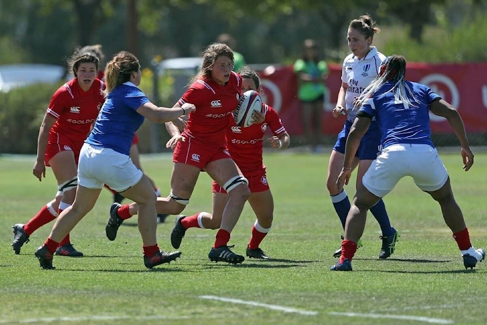 29355553_web1_201106-RDA-Canadian-rugby-international-Sophie-de-Goede-signs-with-Englands-Saracens-rugby_1