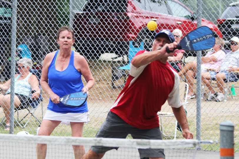 29405645_web1_pickleball3