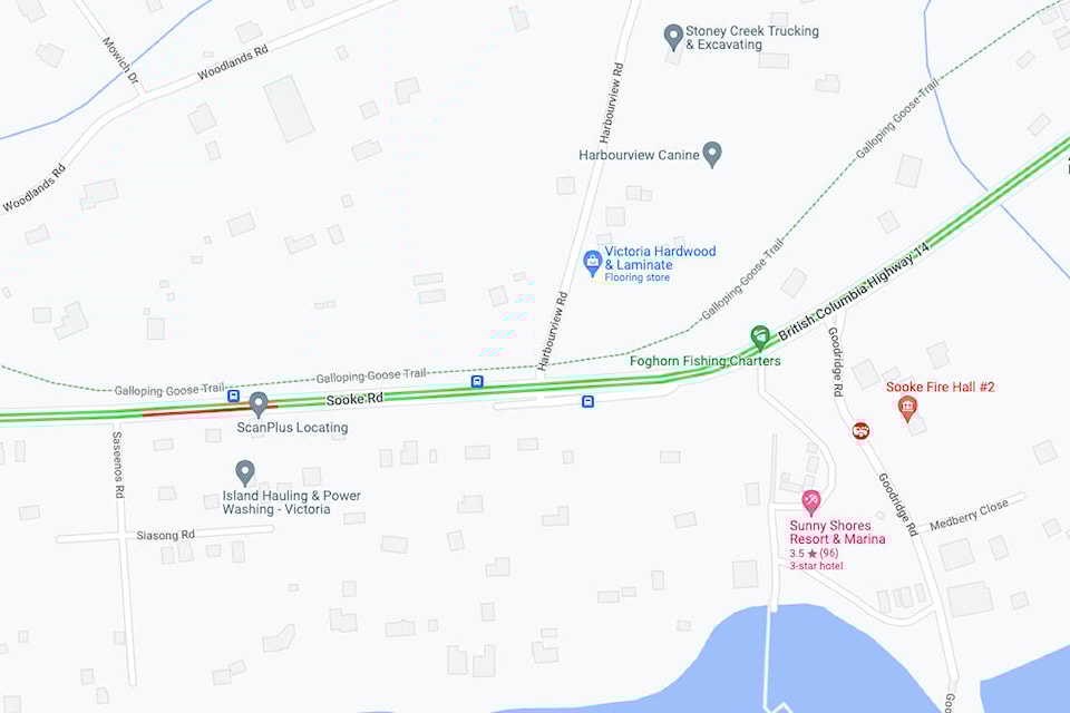 29768690_web1_220714-SNM-CrashClosesHighway-_1