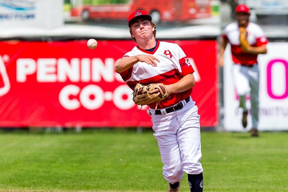 29827567_web1_220720-vne-former-harbourcats-drafted-_1