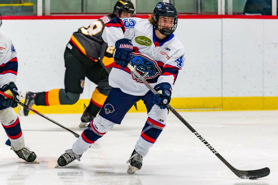 30650176_web1_221010-PNR-PeninsulaPanthersLoseTwice-Panthers_1