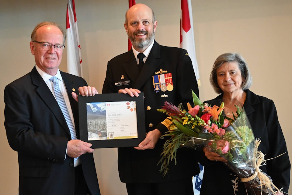 30683743_web1_221012-GNG-Ken-Nicholson-retirement-cfb-esquimalt_1