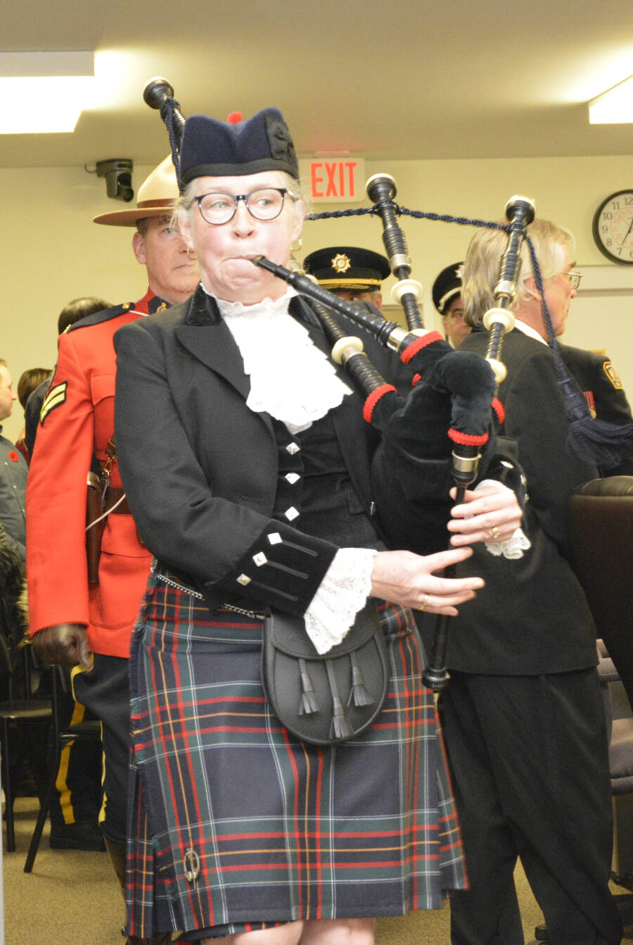 30950594_web1_221110-SNM-Sooke-Inaugural-PHOTOS_3