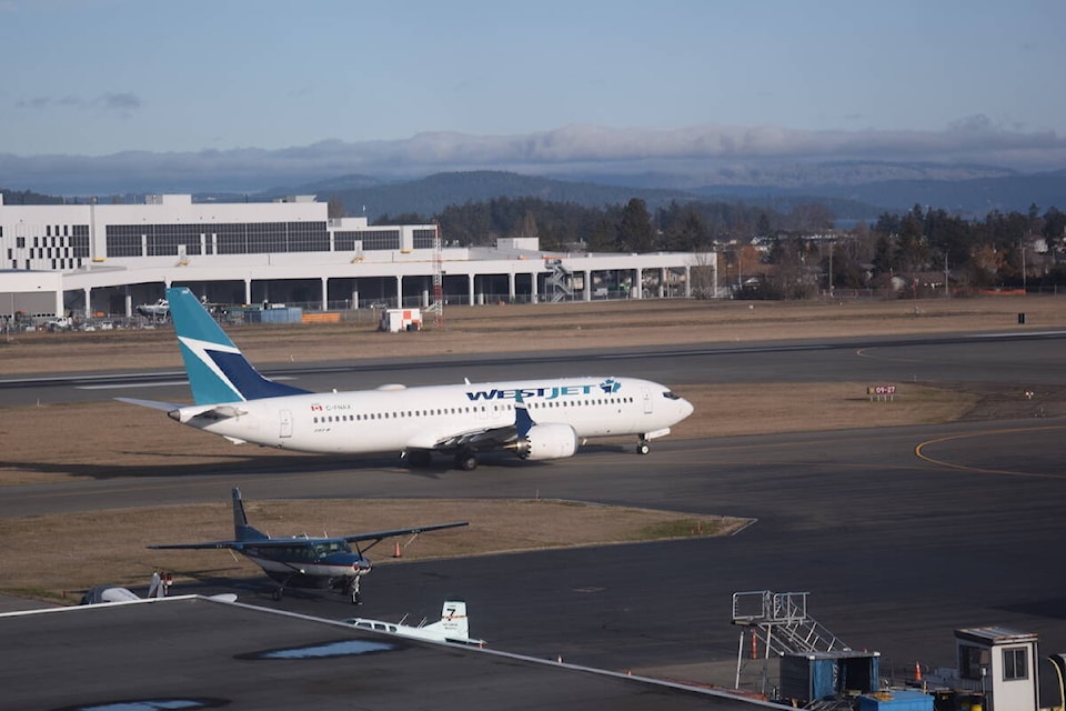 31345585_web1_221218-PNR-YYJChristmasFeature-Boeing737maxVictoriaAirport_1