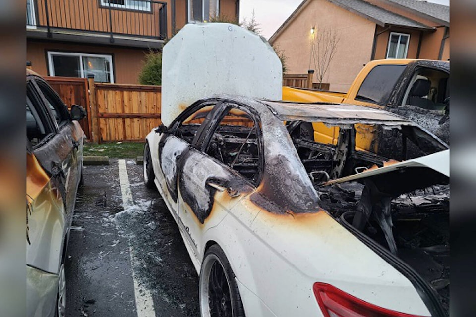 31483579_web1_230104-GNG-RCMP-car-arson-subpic_1