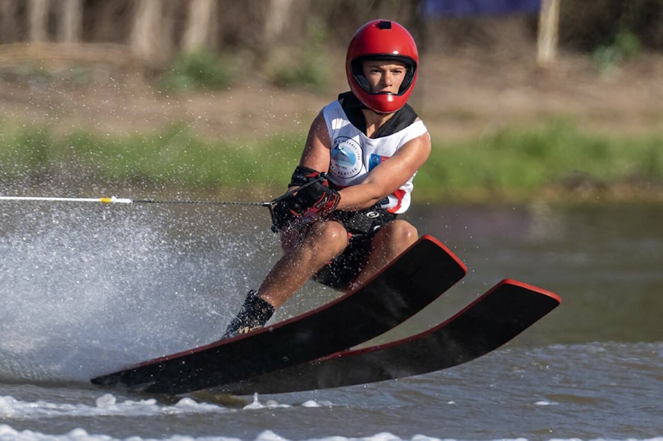 31674072_web1_230105-CCI-waterski-brothers-ski_1