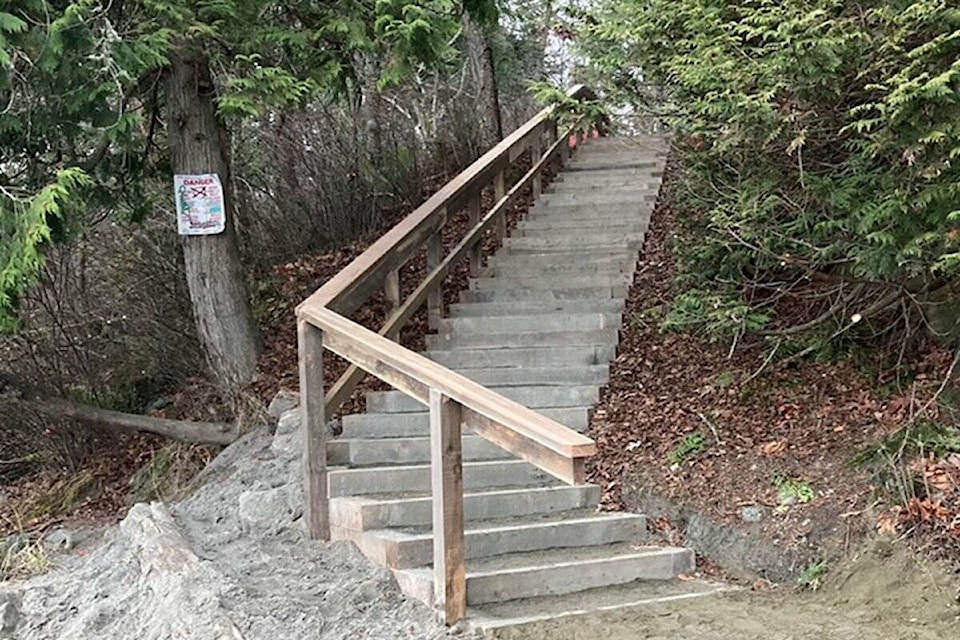 31750192_web1_230202-sne-pkols-stairs-_1
