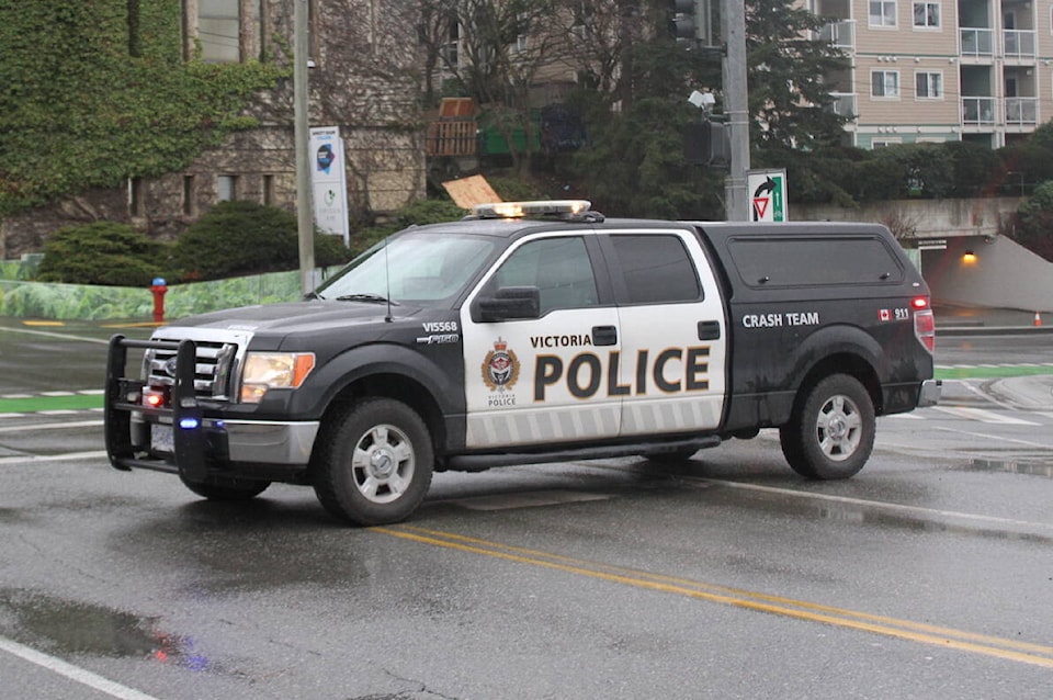 31996443_web1_230228-VNE-PedestrianStruck--VicPDcar_1
