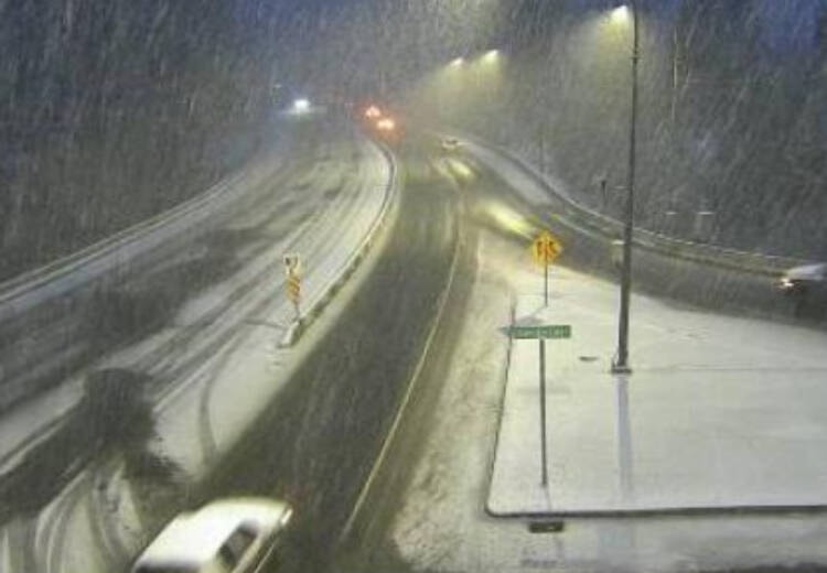 32323932_web1_230404-GNG-SpringSnowOnTheMalahat_1