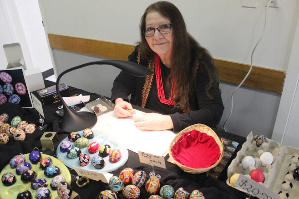 32351960_web1_230405-NBU-Ukrainian-Easter-Eggs-2_1