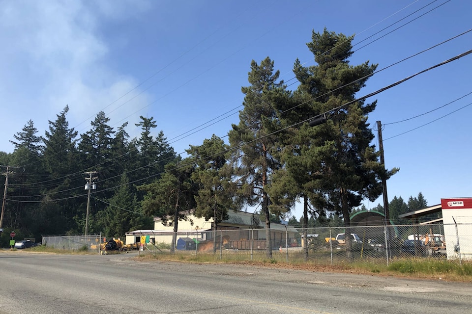 33127892_web1_230628-AVN-Fire-Rogers-Creek-alberni_1