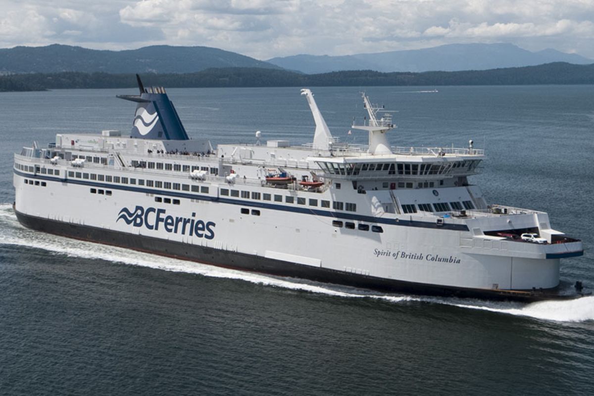 Victoria departures delayed as ferry forced to return to Vancouver