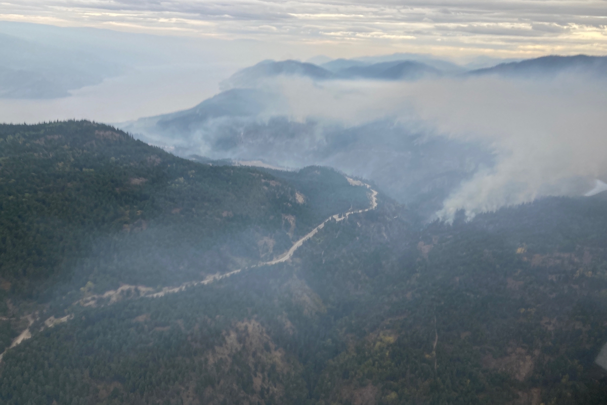 UPDATE: Evacuation alerts lifted for Munro Lake wildfire in Peachland