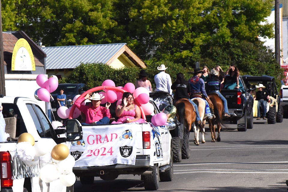 THE WILLIAMS LAKE DRY GRAD PARADE