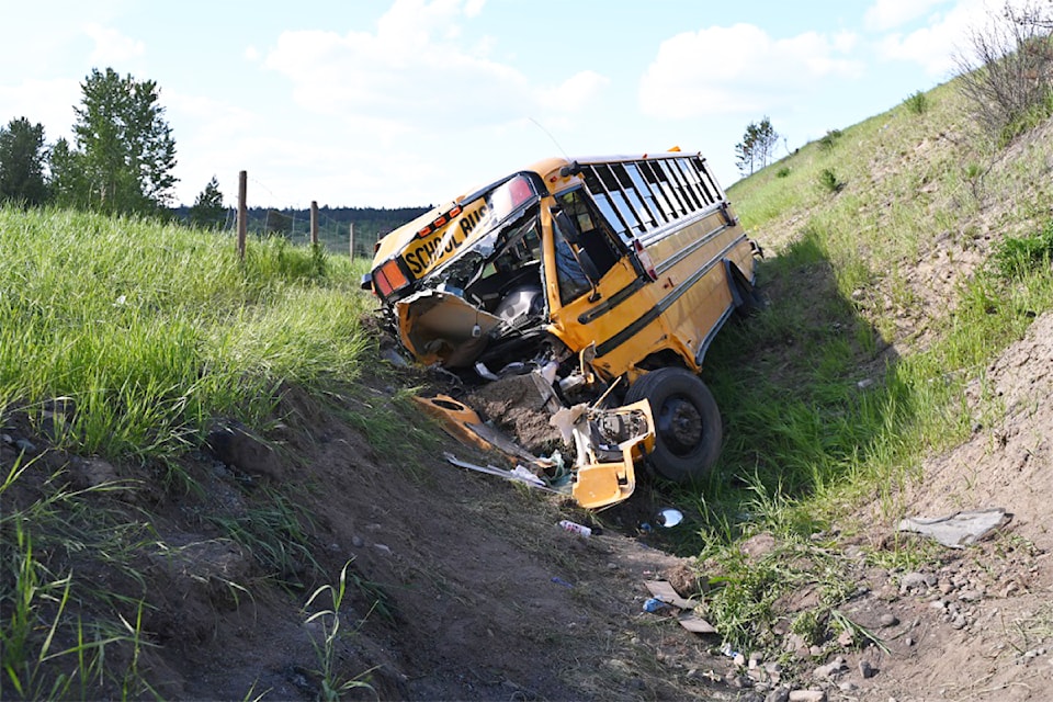 104224_large_bus