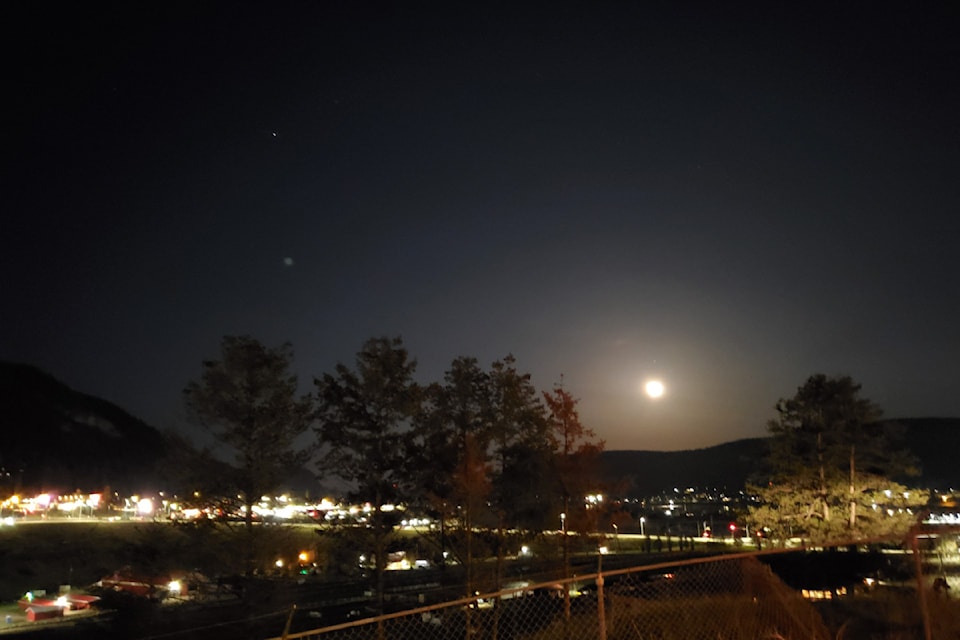 dcpinkmoon
