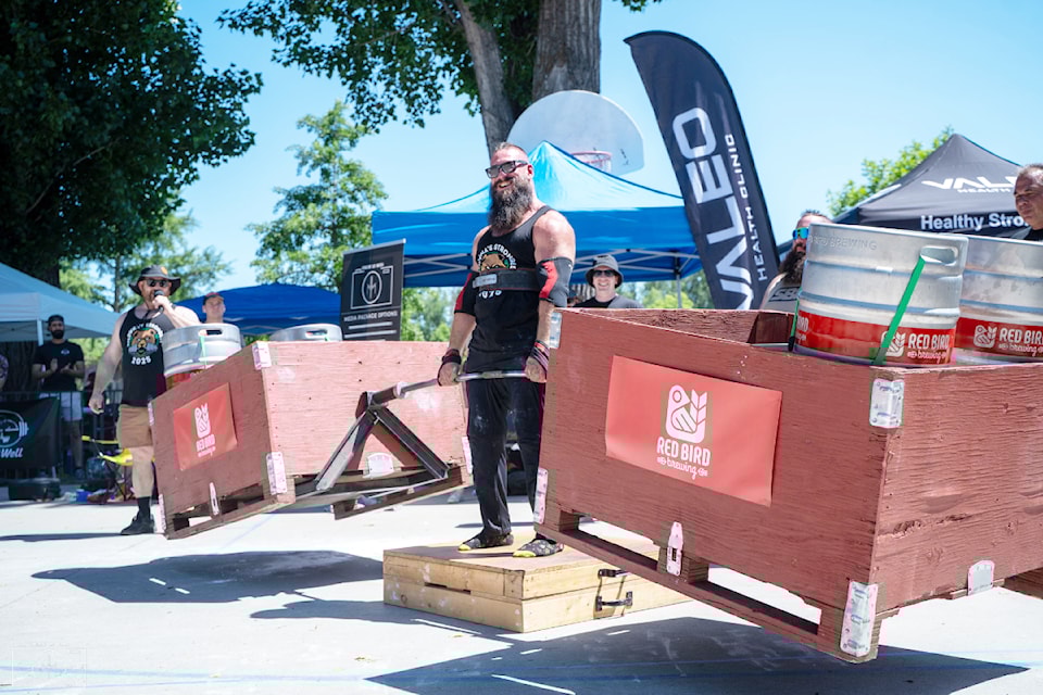 Tyson Delay lifts 690 pounds in the deadlift event at Kelowna's Strongest 2025.