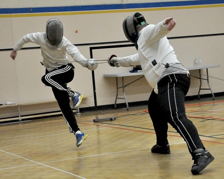 13380tribuneFencing