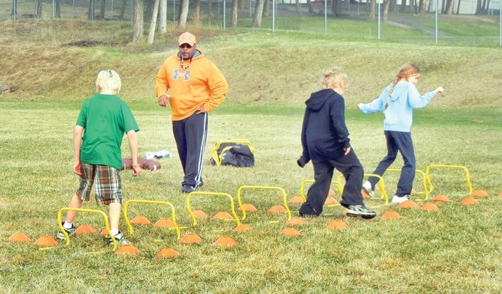 21706tribuneFlagfootball006