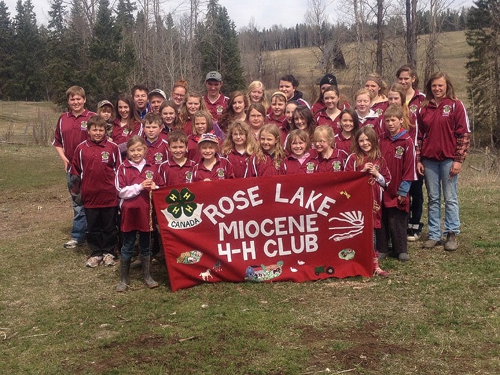 Members of the Rose Lake/Miocene 4-H Club.