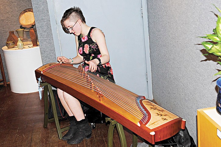 Asian shop harp instrument