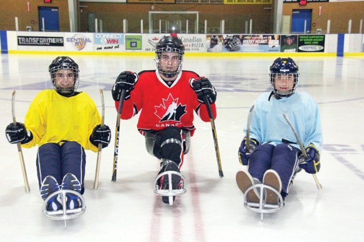 62573tribuneA14SUBsledgehockey002