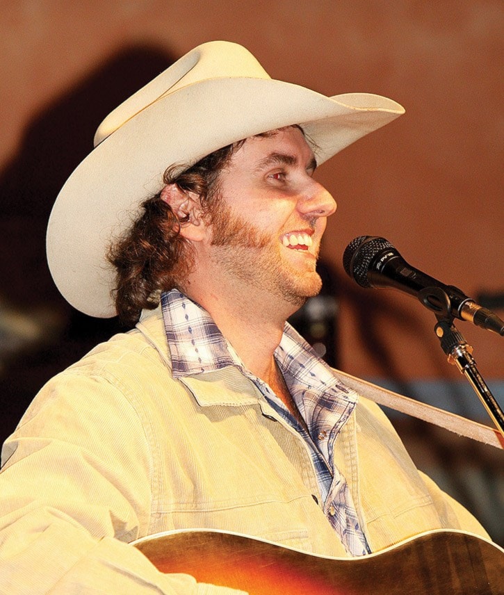 62686tribunea13-pic-cowboy-concert-Tim-Huss