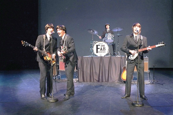 69558tribunea10-Beatles-Photo