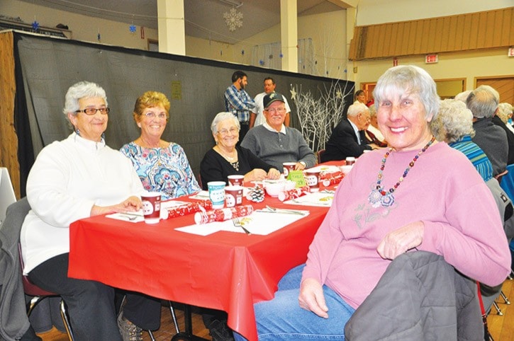 69831tribuneSeniorsDinner5