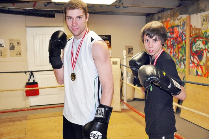 85234tribuneA09GSAmateurBoxers066