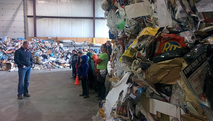 85900tribunea23-visiting-recyling-depot-cIMG_20151020_102753