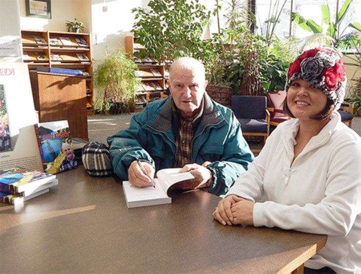 93299tribunea12-rudy-pic-at-book-signing-in-quesnel