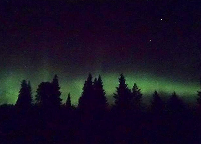 8711024_web1_170929-WLT-northernlights_2