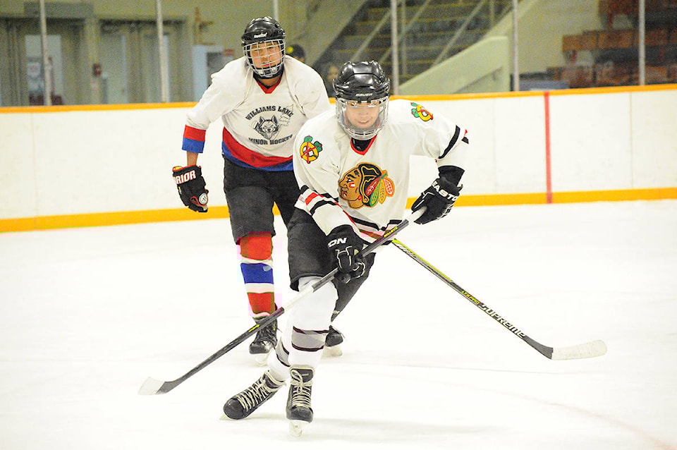 9074529_web1_171025-WLT-hockeygame_1